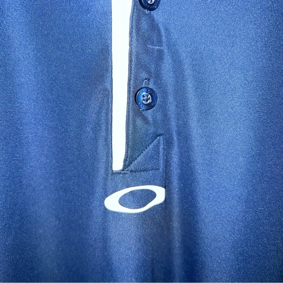 Oakley Men’s Blue & White Ohydrolix Golf Polo - XL - Picture 3 of 7